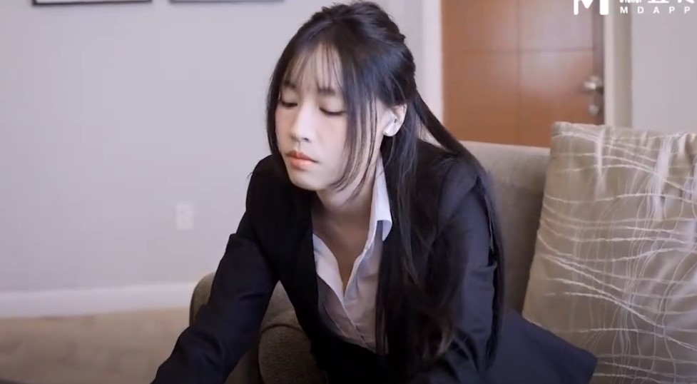 Giám đốc xinh quá cho anh bú lồn nhé Su Chang